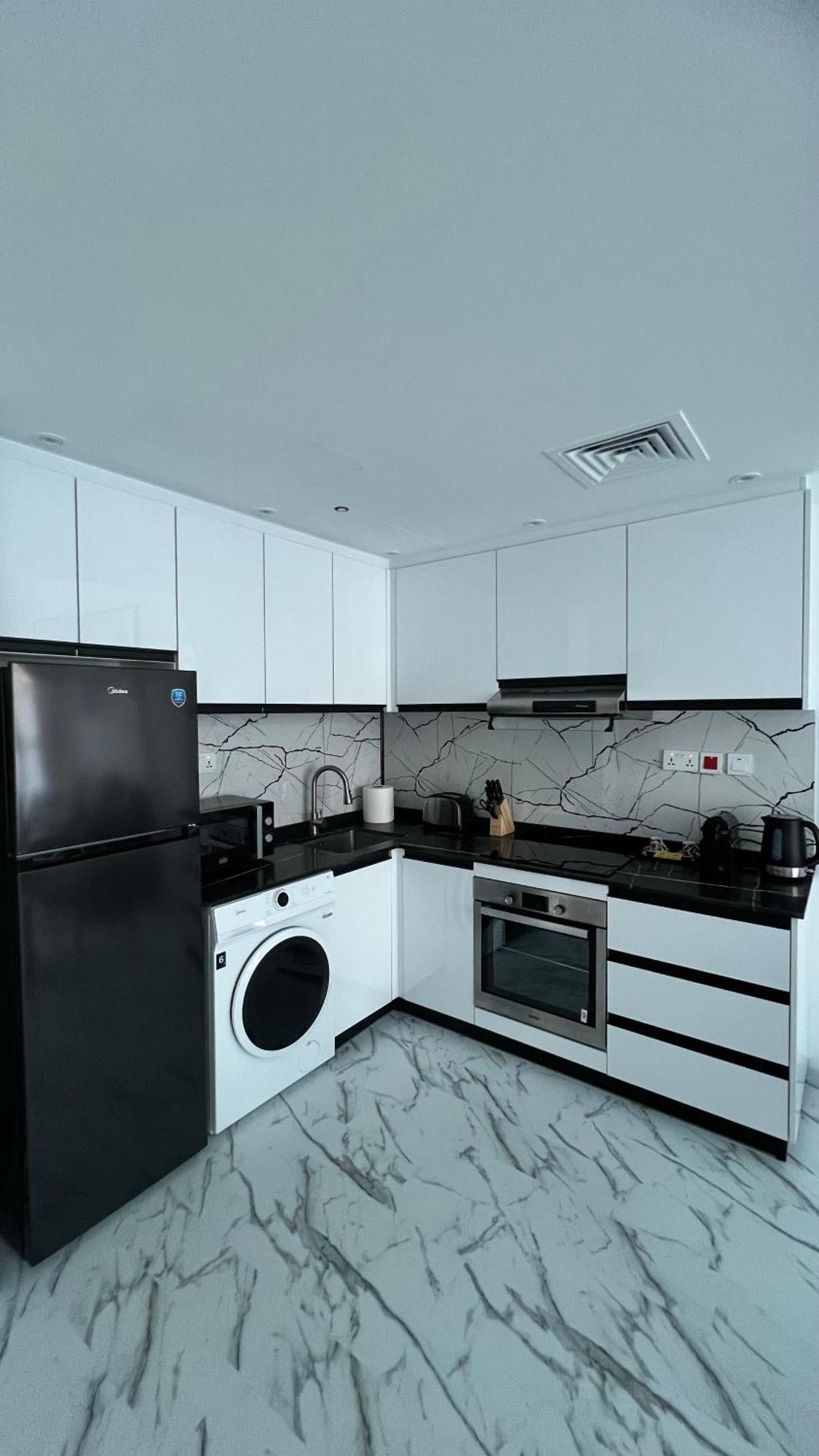 Appartement In Heart Of Marina B Walk To The Jbr